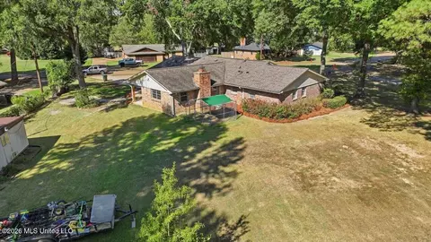 View/Area - 1302 Sunset Dr, Canton, MS 39046 photo 3 of 16