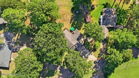 View/Area - 1302 Sunset Dr, Canton, MS 39046 photo 2 of 16