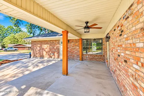 Exterior - 1302 Sunset Dr, Canton, MS 39046 photo 6 of 11