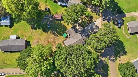 View/Area - 1302 Sunset Dr, Canton, MS 39046 photo 13 of 16