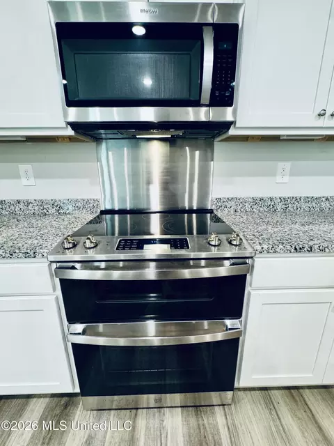 Kitchen - 123 Mill Ct, Lucedale, MS 39452 photo 3 of 3