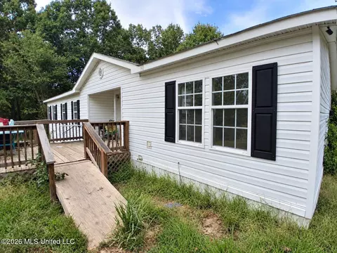 151 Nelsons Spur Rd, Pope, MS 38658