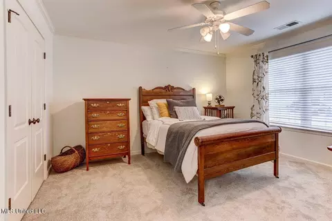 Bedroom - 3914 Saddle Bnd, Olive Branch, MS 38654 photo 5 of 8