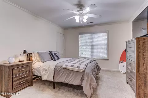 Bedroom - 3914 Saddle Bnd, Olive Branch, MS 38654 photo 6 of 8