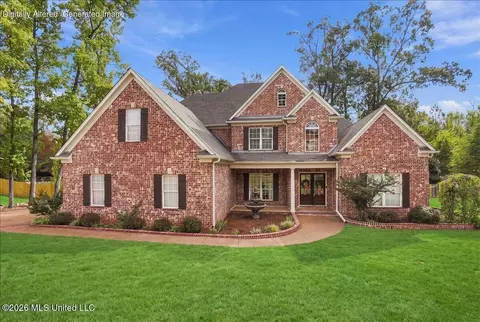 Exterior - 3914 Saddle Bnd, Olive Branch, MS 38654 photo 2 of 20