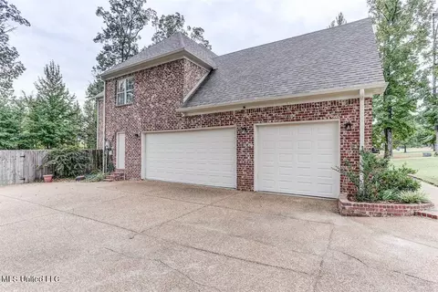 Other - 3914 Saddle Bnd, Olive Branch, MS 38654 photo 11 of 15