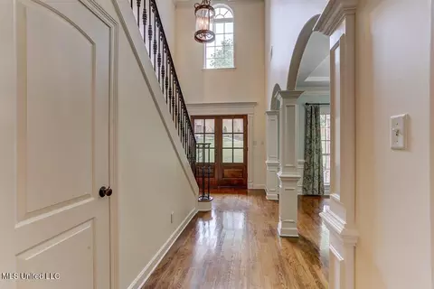 Entry Way - 3914 Saddle Bnd, Olive Branch, MS 38654 photo 1 of 3