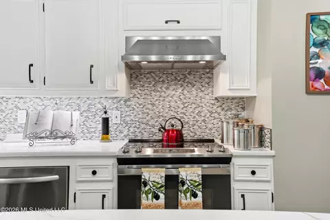 Kitchen - 109 Northpointe Pkwy, Jackson, MS 39211 photo 6 of 6