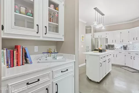Kitchen - 109 Northpointe Pkwy, Jackson, MS 39211 photo 4 of 6