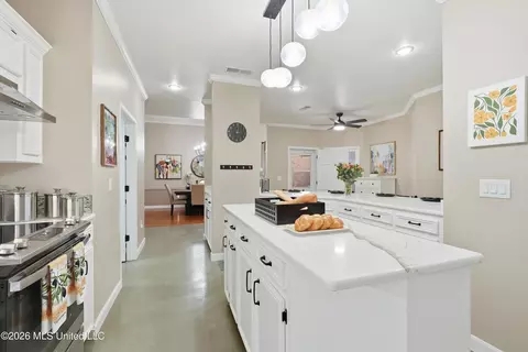 Kitchen - 109 Northpointe Pkwy, Jackson, MS 39211 photo 5 of 6