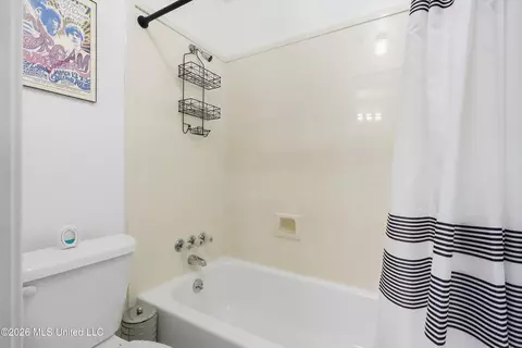 Bath - 109 Northpointe Pkwy, Jackson, MS 39211 photo 5 of 5