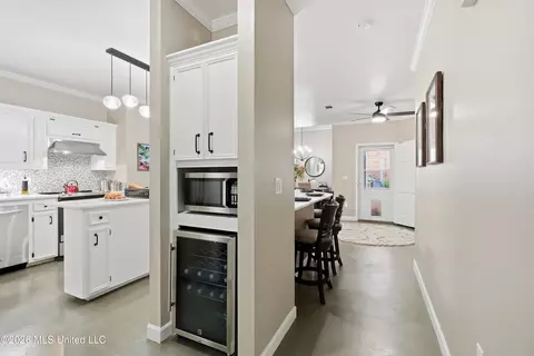 Entry Way - 109 Northpointe Pkwy, Jackson, MS 39211 photo 2 of 2