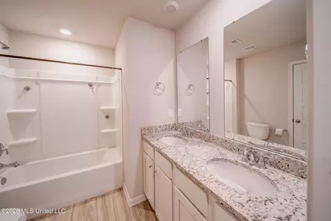 Entry Way - 8265 Curry Rd, Biloxi, MS 39532 photo 10 of 12