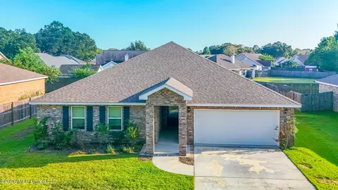 Exterior - 8265 Curry Rd, Biloxi, MS 39532 photo 3 of 9