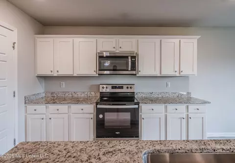 Kitchen - 8265 Curry Rd, Biloxi, MS 39532 photo 2 of 4