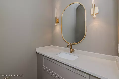 Bath - 461 Whittington Cir, Madison, MS 39110 photo 1 of 13