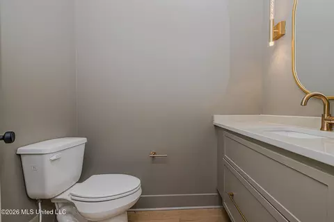 Bath - 461 Whittington Cir, Madison, MS 39110 photo 2 of 13
