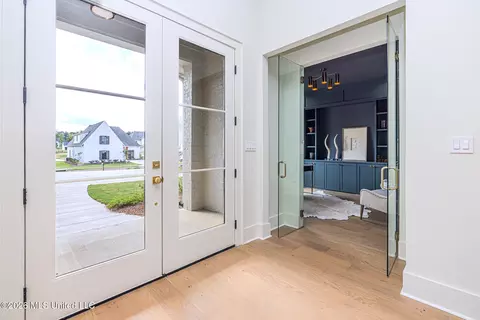 Entry Way - 461 Whittington Cir, Madison, MS 39110 photo 1 of 8