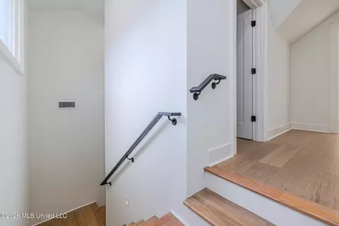Entry Way - 461 Whittington Cir, Madison, MS 39110 photo 6 of 8