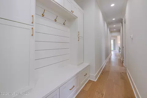 Entry Way - 461 Whittington Cir, Madison, MS 39110 photo 4 of 8