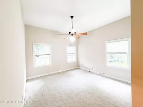 Bedroom - 21 Oakhurst Dr, Natchez, MS 39120 photo 3 of 6