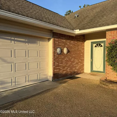 Exterior - 18 Old Bridge Cv, Byram, MS 39272 photo 2 of 11