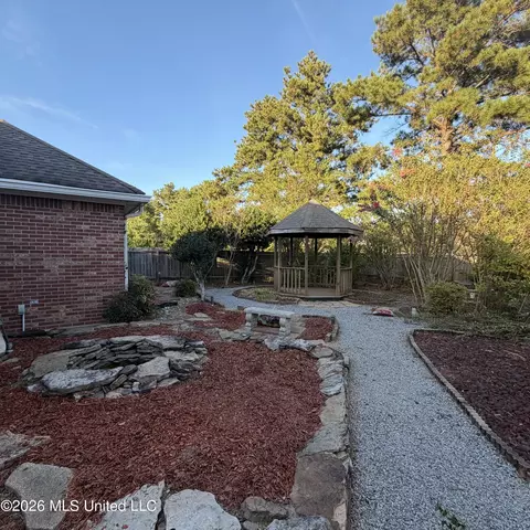 Exterior - 18 Old Bridge Cv, Byram, MS 39272 photo 7 of 11