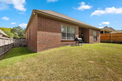 Exterior - 307 Carr Meadow Dr, Ridgeland, MS 39157 photo 4 of 5