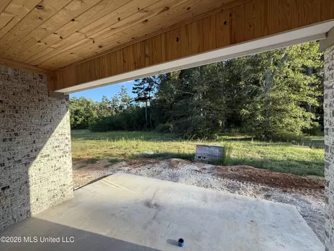 Exterior - 105 NW Emily Ln, Magee, MS 39111 photo 2 of 4
