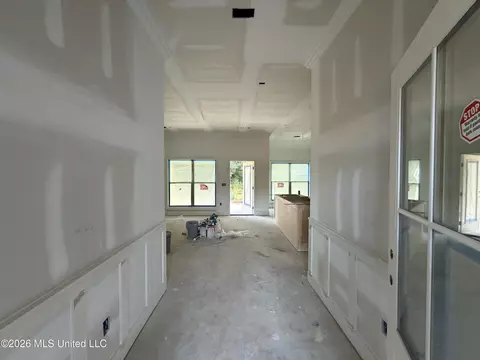 Entry Way - 105 NW Emily Ln, Magee, MS 39111 photo 1 of 5