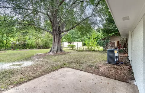 Exterior - 108 Crimson Ln, Brandon, MS 39042 photo 4 of 8