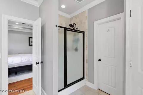 Entry Way - 2022 E Ridge Cir, Madison, MS 39110 photo 2 of 3