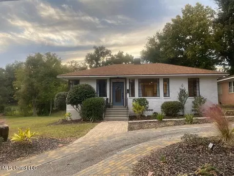 155 Azalea Dr, Biloxi, MS 39530