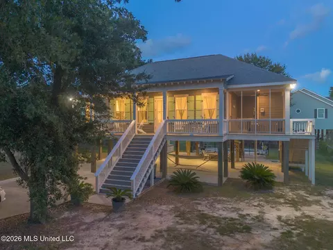 405 S Cleveland Ave, Long Beach, MS 39560