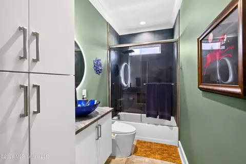 Bath - 75 Three Oaks Rd, Perkinston, MS 39573 photo 5 of 5