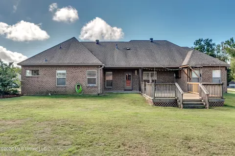 Exterior - 112 Trailbridge Bnd, Canton, MS 39046 photo 9 of 17