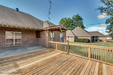 Exterior - 112 Trailbridge Bnd, Canton, MS 39046 photo 13 of 17