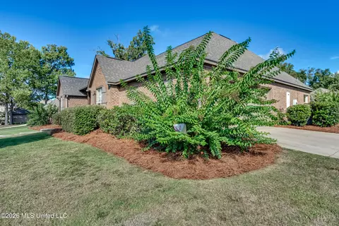 Exterior - 112 Trailbridge Bnd, Canton, MS 39046 photo 6 of 17