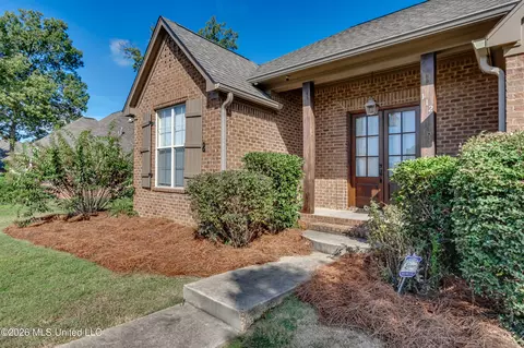 Exterior - 112 Trailbridge Bnd, Canton, MS 39046 photo 4 of 17