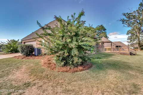 Exterior - 112 Trailbridge Bnd, Canton, MS 39046 photo 8 of 17