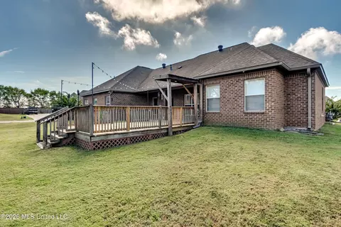 Exterior - 112 Trailbridge Bnd, Canton, MS 39046 photo 10 of 17