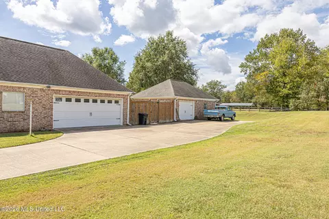 Exterior - 2007 Bradford Pl, Flowood, MS 39232 photo 14 of 15