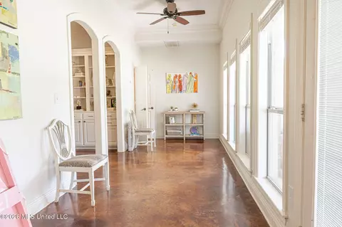 Entry Way - 2007 Bradford Pl, Flowood, MS 39232 photo 4 of 4