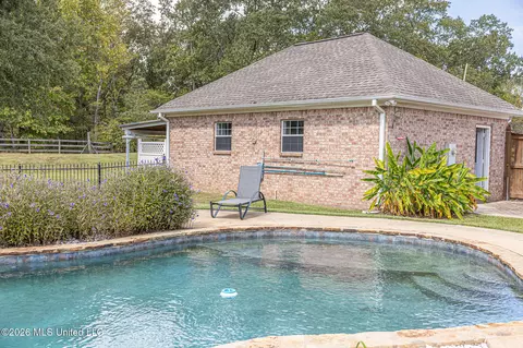 Exterior - 2007 Bradford Pl, Flowood, MS 39232 photo 10 of 15