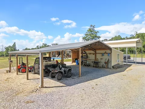 326 W Wire Rd, Perkinston, MS 39573 photo 9