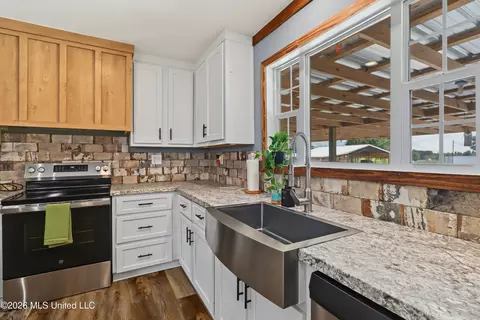 326 W Wire Rd, Perkinston, MS 39573 photo 17