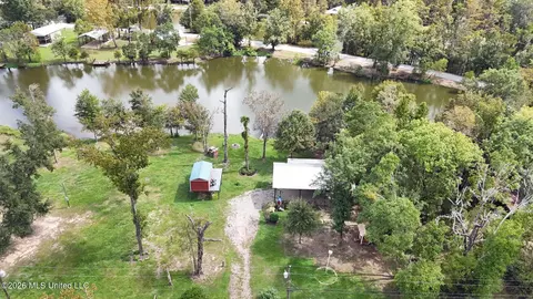 154 Deer Ln, Lucedale, MS 39452 photo 5