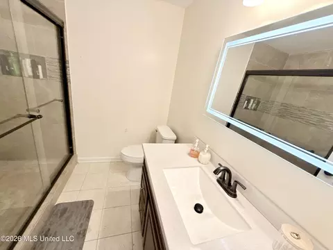 Bath - 9635 N Geneva Loop, Olive Branch, MS 38654 photo 4 of 4