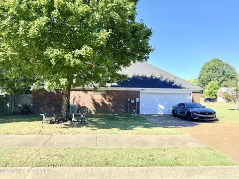 Exterior - 9635 N Geneva Loop, Olive Branch, MS 38654 photo 3 of 3