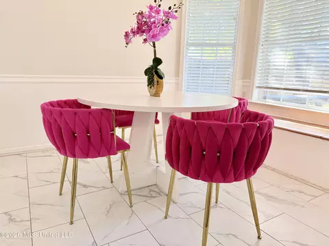 Dining - 9635 N Geneva Loop, Olive Branch, MS 38654 photo 1 of 1